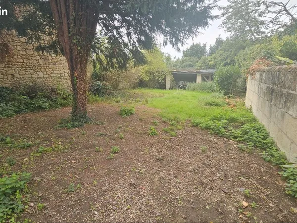 Immeuble 4 appartements le puy notre dame
