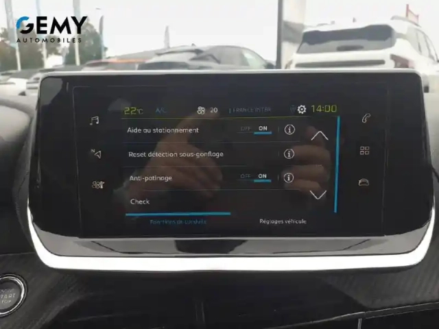 Peugeot 208 electrique 50 kwh 136ch — photo 17