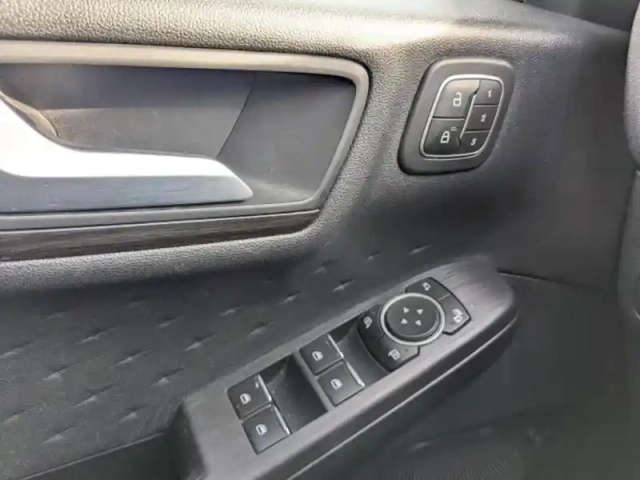 Ford Kuga 2.5 duratec 225ch plug in  phev vignale bva — photo 16