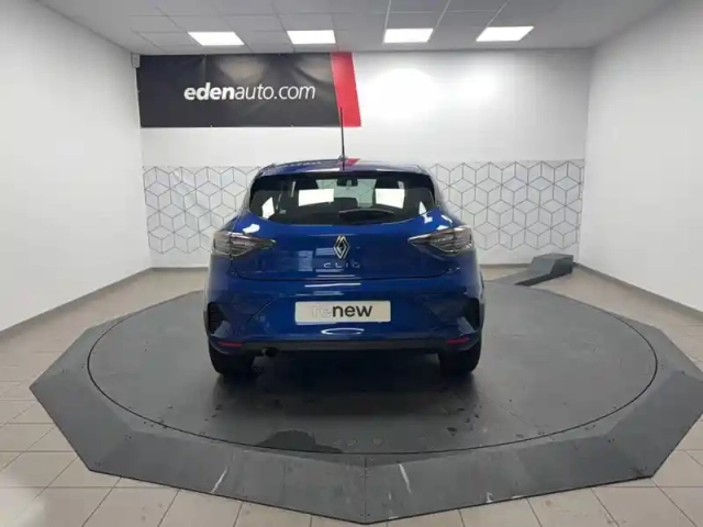 Renault Clio blue dci 100 ch gsr2 — photo 4