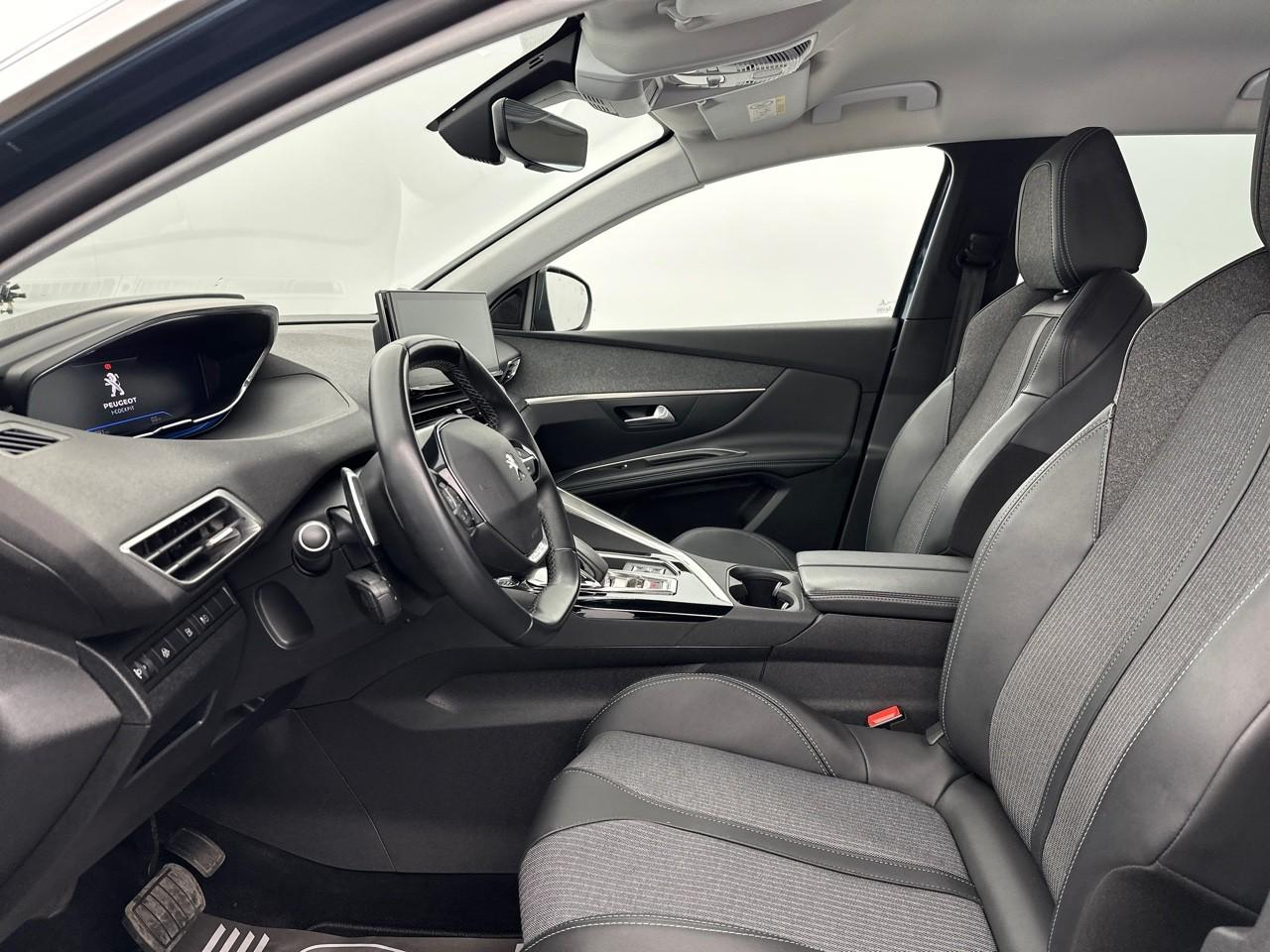 Peugeot 3008 hybrid 225 e-eat8 allure pack — photo 9
