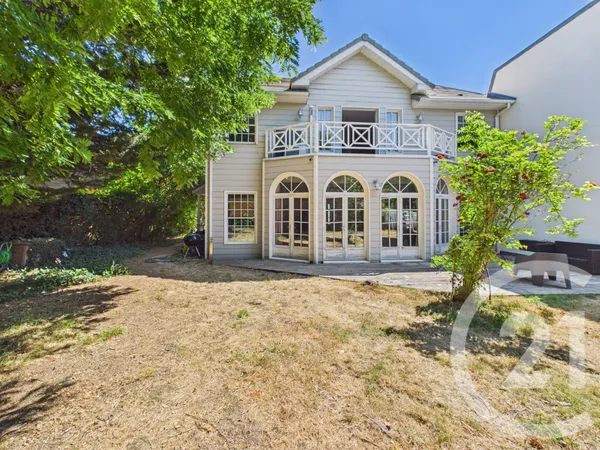 Maison 5 pièces 158 m²