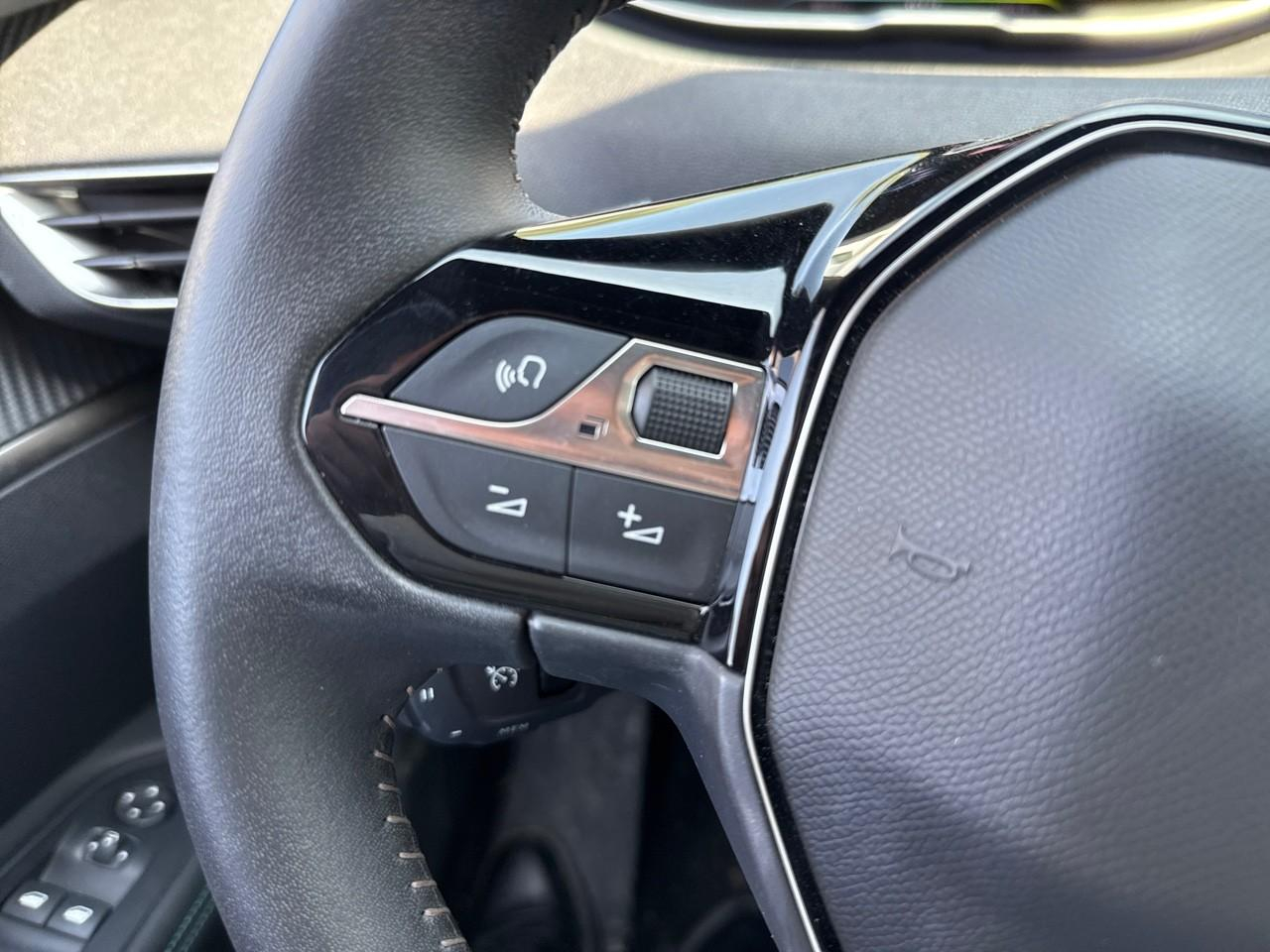 Peugeot 3008 hybrid 180 e-eat8 allure pack — photo 7