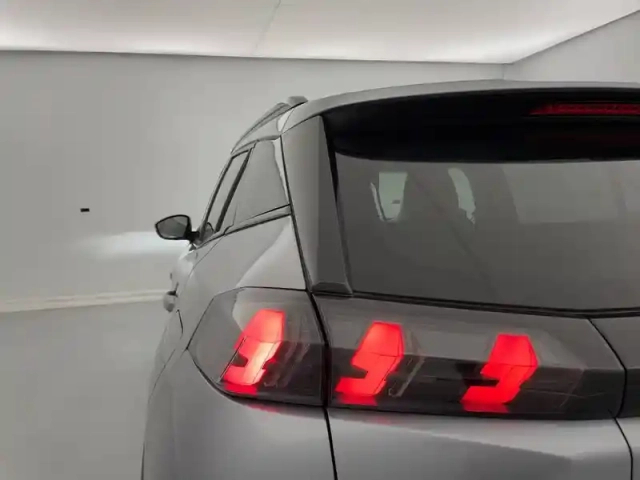 Peugeot 2008 puretech 130 s&amp;s eat8 — photo 54