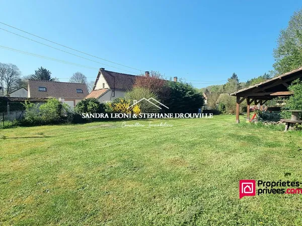MAINTENON - SAINT PIAT JOLI TERRAIN PLAT DE 418 m² - FACADE de 24 ml