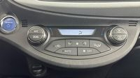 Toyota Yaris HSD 100h Style 5p — photo 19