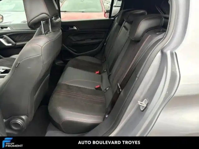 Peugeot 308 1.2 puretech 130ch s&amp;s gt pack — photo 12