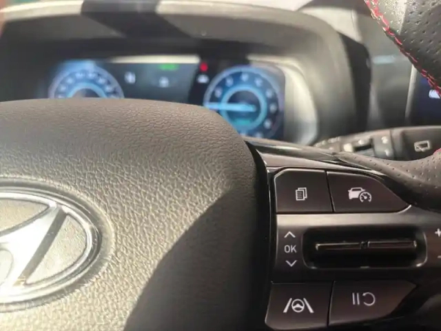 Hyundai I20 1.0 t-gdi 100 dct-7 hybrid 48v — photo 32