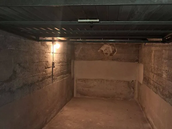 Parking 12 m²