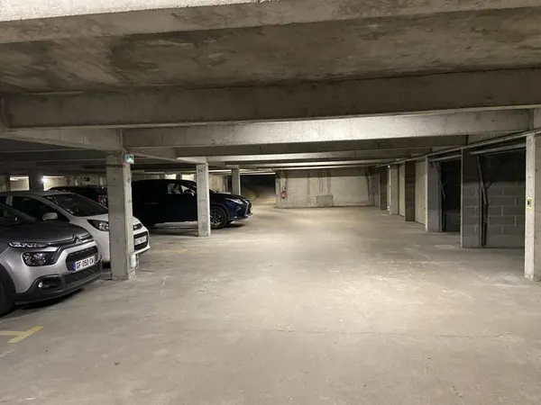 Stationnement Location Nantes 94€