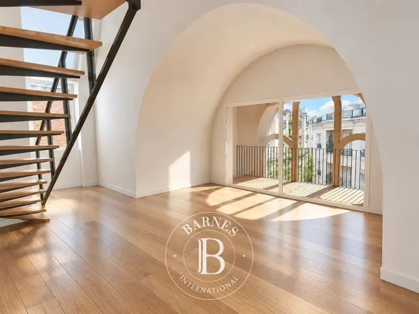 SAINT-MANDÉ | DERNIER ÉTAGE | DUPLEX AVEC BALCON
