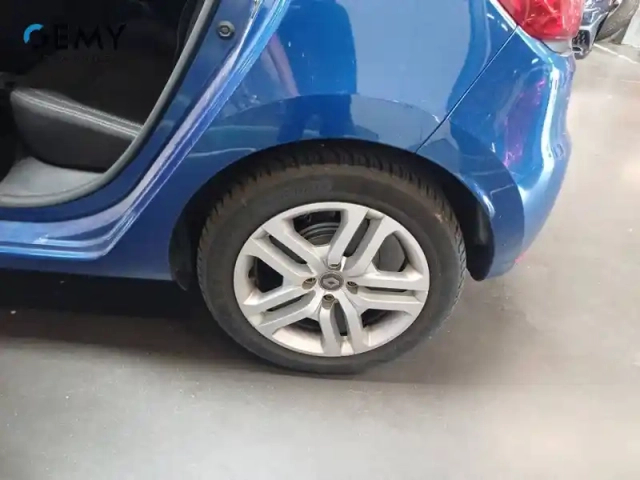 Renault Clio dci 75 energy — photo 11