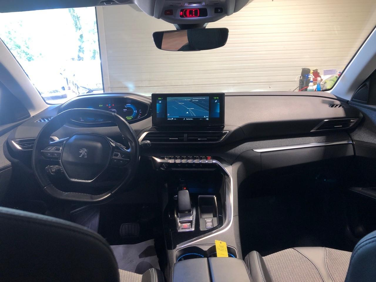 Peugeot 3008 hybrid 225 e-eat8 allure pack — photo 8