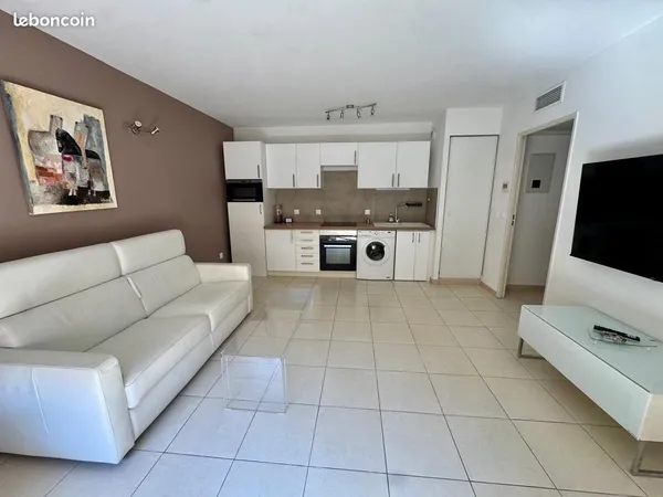 T2 location Bandol proche centre