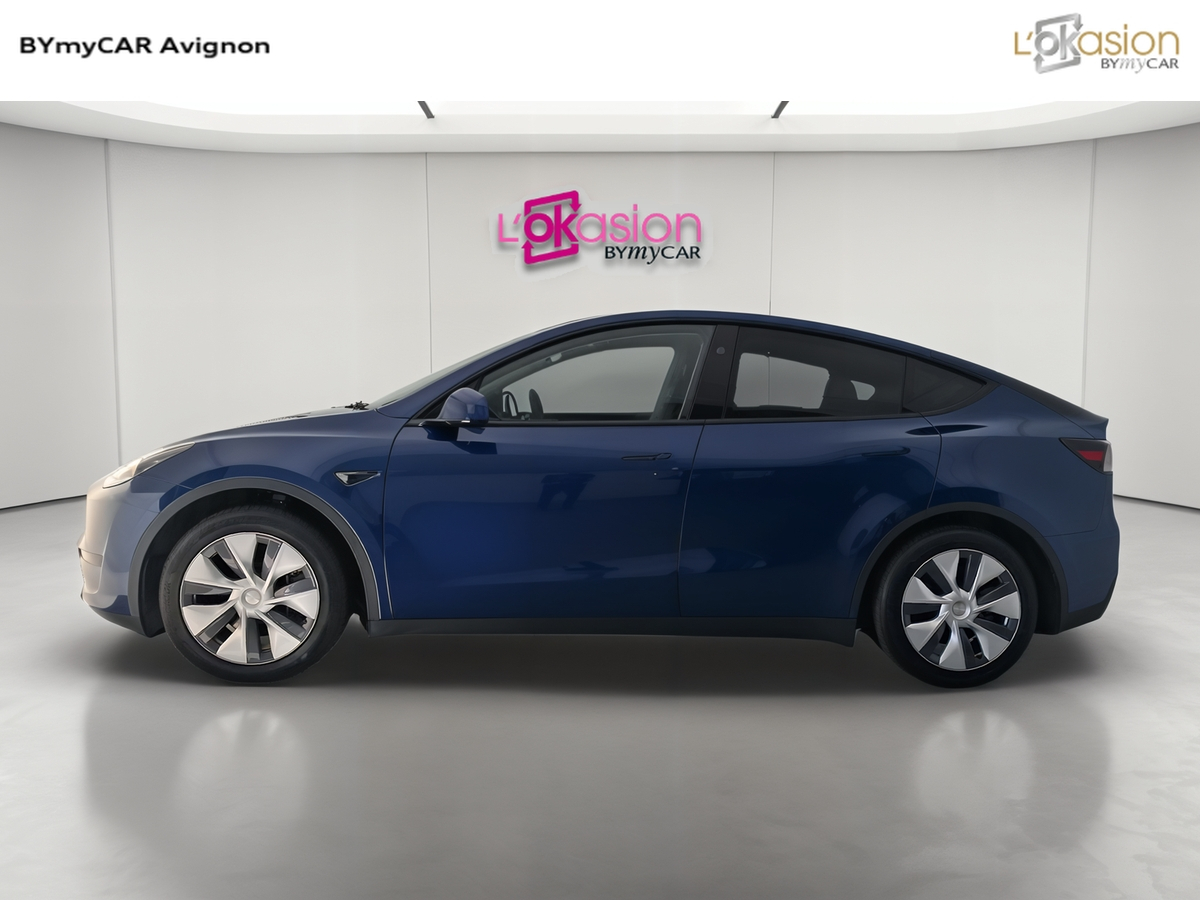 Tesla MODEL Y Standard RWD — photo 2