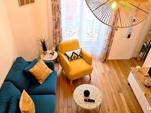Rue LEGENDRE 2 pièces lumineux et calme en parfait état