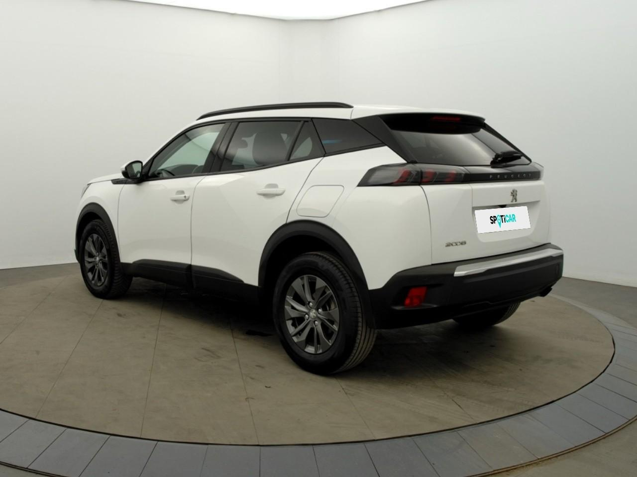 Peugeot 2008 puretech 100 s&s bvm6 style — photo 3