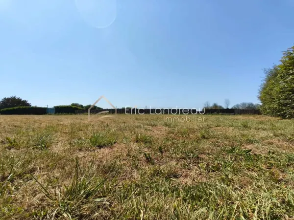 Terrain 890 m²
