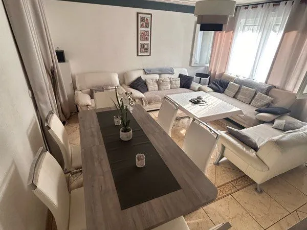 Appartement F4 - 82,5 m² - 4 pièces