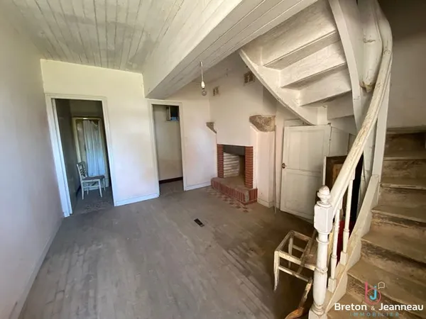 Maison à rénover à Saint Christophe des Bois