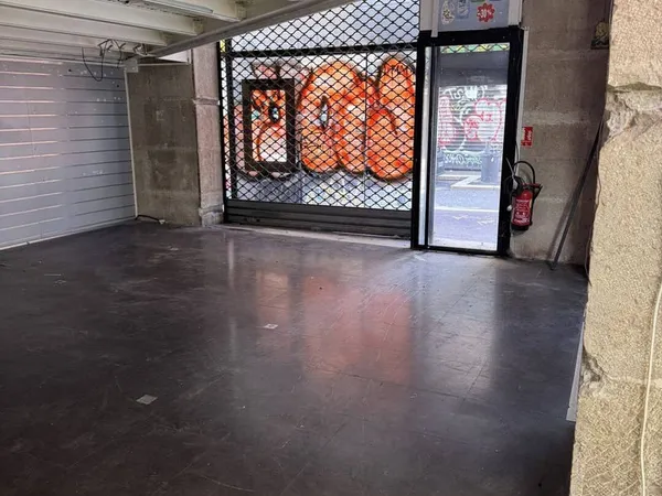 Local commercial 126 m²