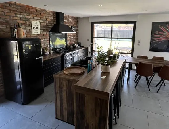 Maison 6 pièces 140 m²