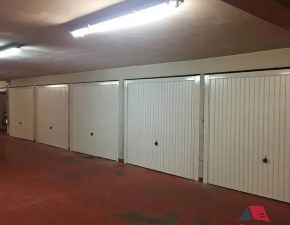 Parking 10 m²