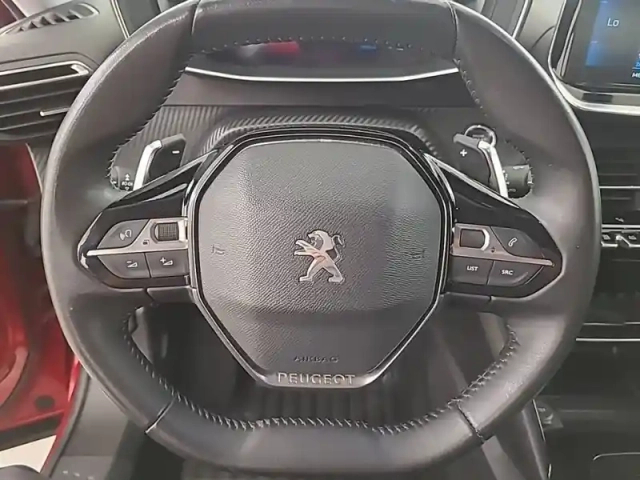 Peugeot 2008 bluehdi 130 s&amp;s eat8 — photo 9