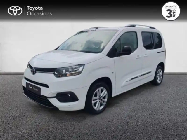 Toyota Proace city verso medium 1.2 110 vvt-i executive rc23