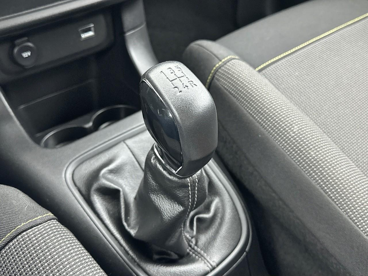 Citroën C3 puretech 83 ch bvm5 plus — photo 22