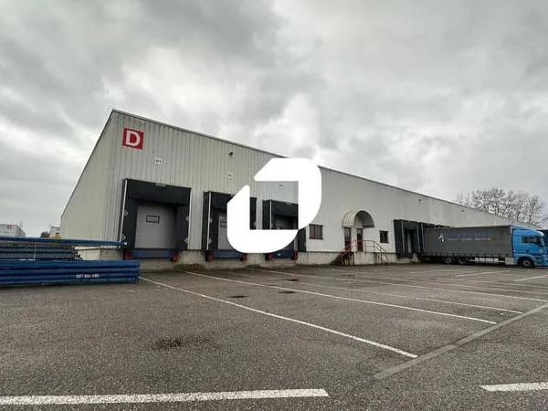 Local d'activité 2362 m²