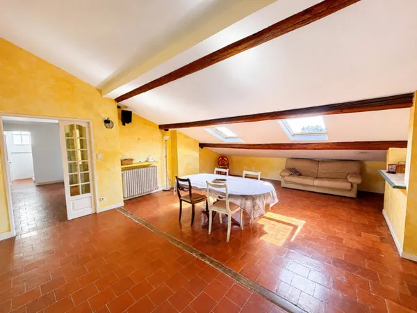 Appartement 7 pièces 176 m²