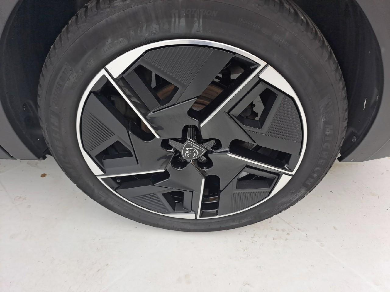 Peugeot 408 puretech 130 ch s&s eat8 gt — photo 24
