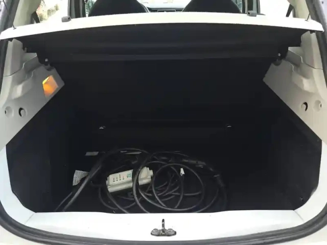 Renault Zoé zoe r110 — photo 7