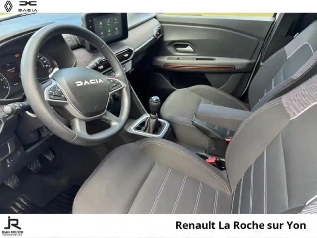 Dacia Sandero 1.0 tce 90ch stepway expression — photo 3