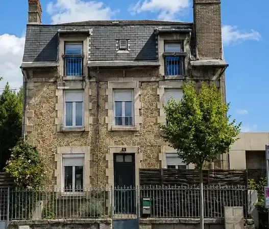 Appartement 3 pièces 209 m²
