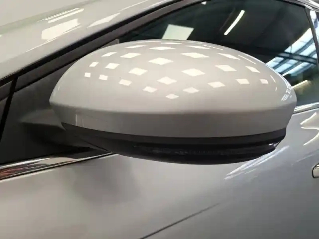 Renault Megane mégane iv berline blue dci 115 edc — photo 17