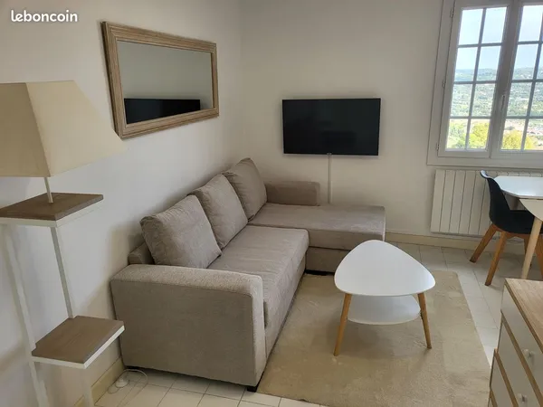 Vente T2 face parking de la Roque