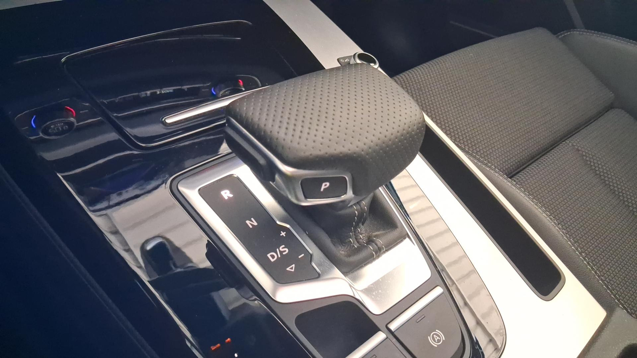 Audi Q5 55 TFSIe 367 S tronic 7 Quattro — photo 14