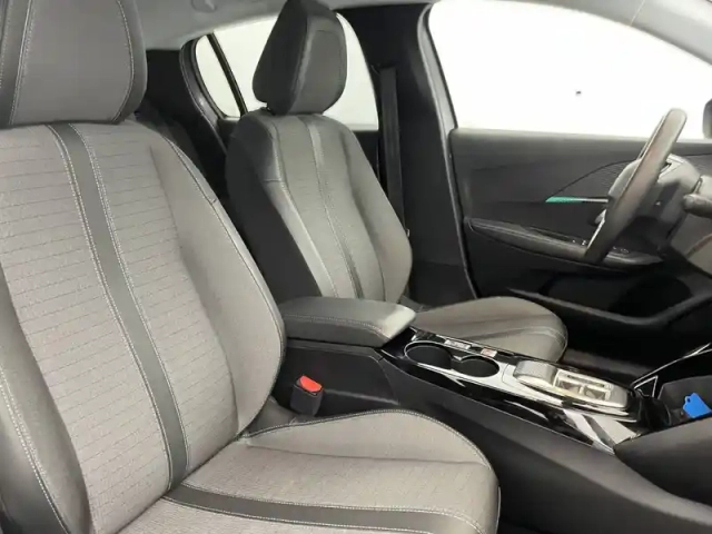Peugeot 208 electrique 50 kwh 136ch — photo 27