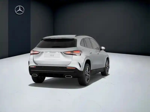 Mercedes Gla 250 e amg line — photo 20