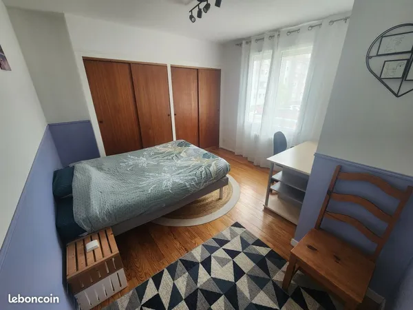 Chambre meublée 15 m² en colocation - maison rénovée - jardin - 475 tout compris