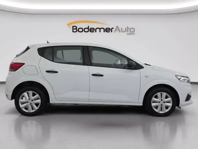 Dacia Sandero sce 65 — photo 107