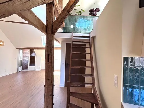 Appartement dernier étage refait à neuf