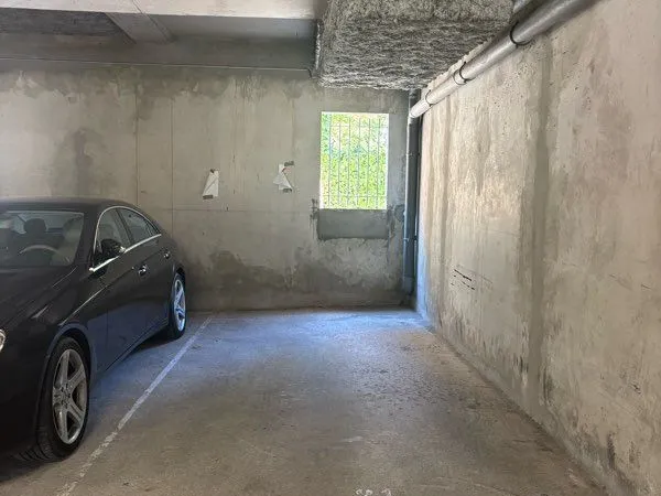 Parking à louer
