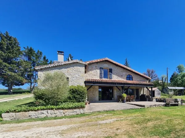 Maison de caractère 7 pièces 198 m²
