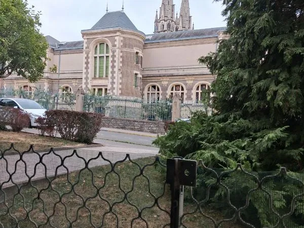 Part Vds appt F2 Moulins 03000