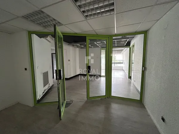 LA VALETTE DU VAR - Bureaux de 230m2 en zone d'activité