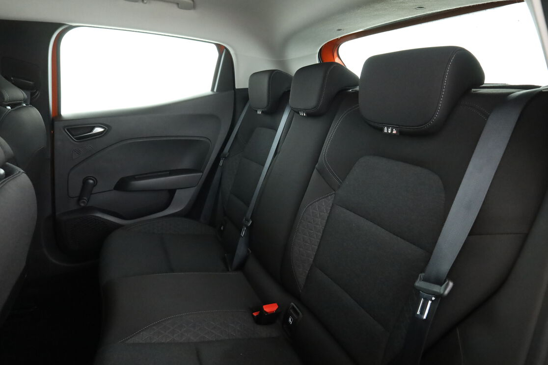 Renault Clio 1.0 TCe Zen — photo 13