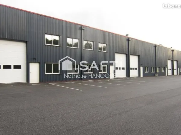 Bureaux 250 m² HOUDAN